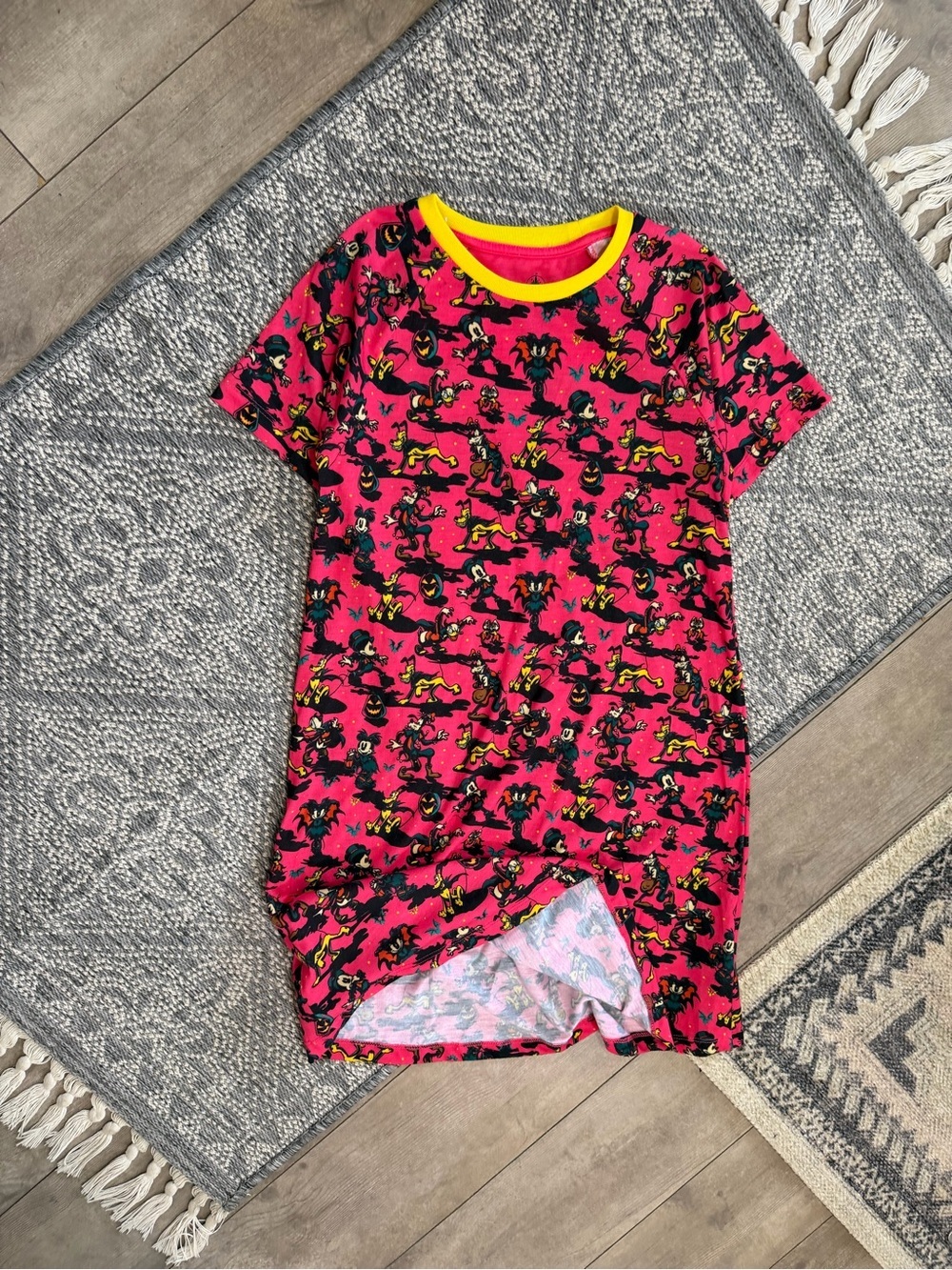 New Disney Girls' Mickey & Friends Halloween Neon Short-Sleeve Nightgown 11/12 - Picture 5 of 16